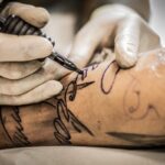 tatuaggio su smagliatura