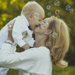 La profonda relazione che c'è tra una madre e il proprio bambino Figli 