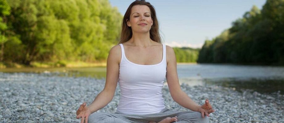 Come praticare la meditazione: tecniche, modalità e benefici