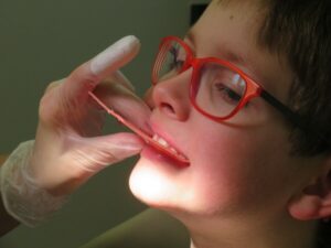 Consigli per scegliere un dentista per bambini professionale a Roma Medicina 